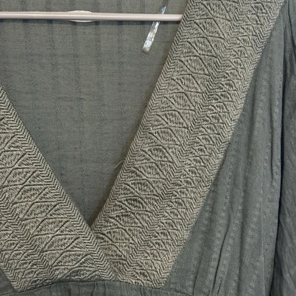 Lucky Brand Green Tunic Top - Picture 3 of 5